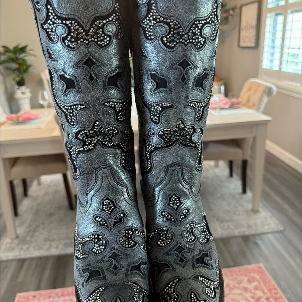 Corral Black and Gray Boots🩷💕🎀